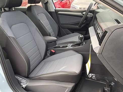 New 2026 Volkswagen Jetta SE image 8
