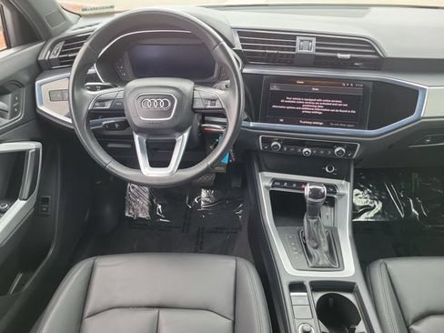 Used 2023 Audi Q3 2.0T Premium AWD/4WD image 3