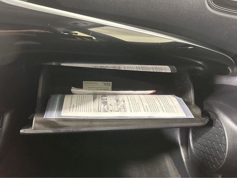 Used 2019 Toyota Prius Prime Advanced image 28