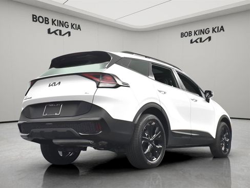 Used 2025 Kia Sportage X-Line w/ Premium Package image 11