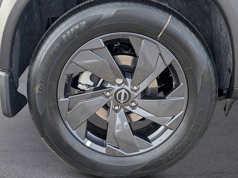 New 2026 Nissan Rogue SV w/ Cold Weather Package AWD/4WD image 9