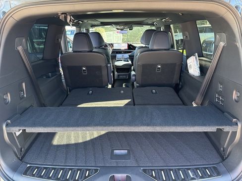 Certified 2026 INFINITI QX80 4WD image 29