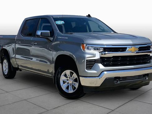 Used 2025 Chevrolet Silverado 1500 LT AWD/4WD image 4
