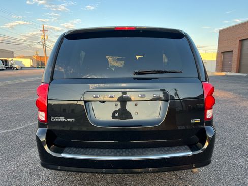 Used 2017 Dodge Grand Caravan SE w/ Power Window Group image 7