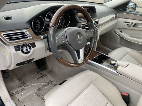 Used 2014 Mercedes-Benz E 350 Luxury image 10