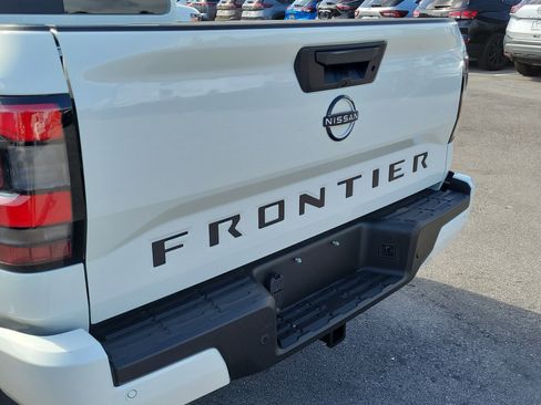 New 2026 Nissan Frontier SV w/ SV Convenience Package image 7