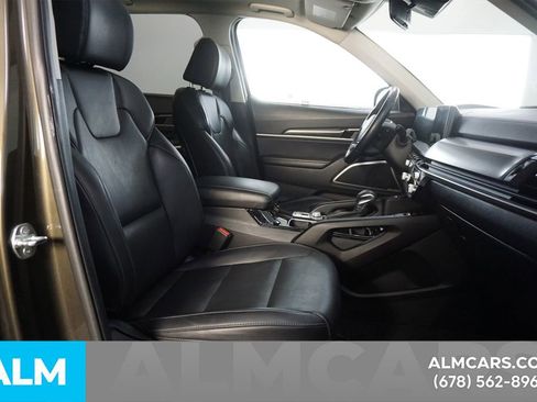 Used 2025 Kia Telluride S FWD image 19
