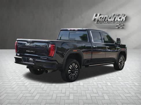 Used 2024 GMC Sierra 2500 Denali Ultimate w/ Max Trailering Package AWD/4WD image 10
