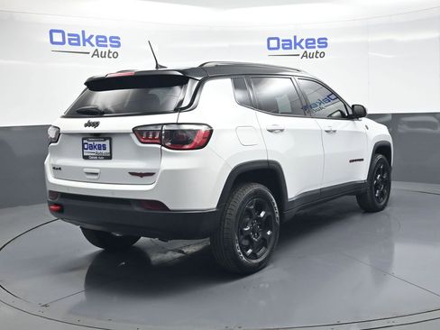 Used 2023 Jeep Compass Trailhawk AWD/4WD image 8