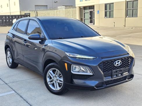 Used 2019 Hyundai Kona SE AWD/4WD image 3