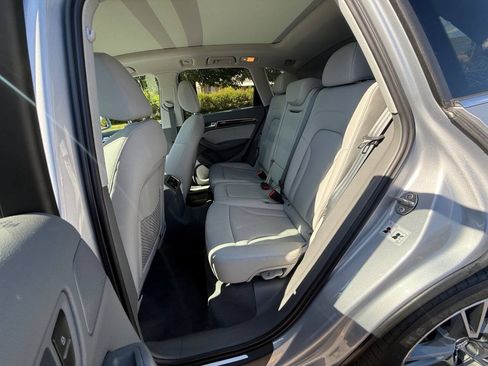 Used 2016 Audi Q5 2.0T Premium Plus w/ Technology Package AWD/4WD image 11