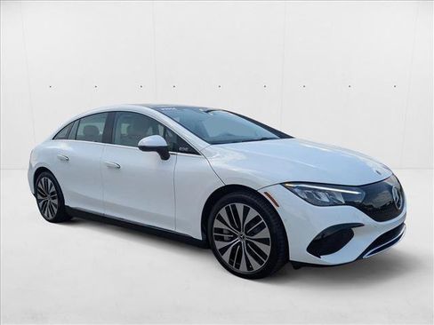 Certified 2025 Mercedes-Benz EQE 350+ 4MATIC Sedan image 3