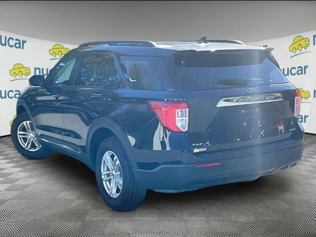 Used 2022 Ford Explorer XLT AWD/4WD image 2