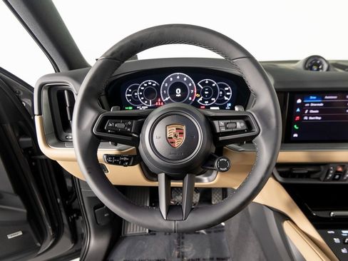 New 2026 Porsche Cayenne image 18
