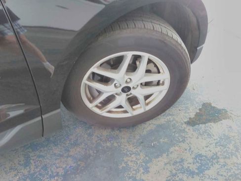 Used 2024 Ford Edge SEL AWD/4WD image 10