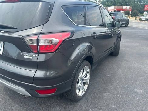 Used 2018 Ford Escape Titanium w/ Ford Safe & Smart Package FWD image 3