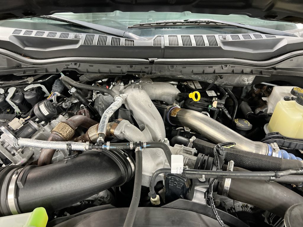 Used 2021 Ford F450 Platinum w/ FX4 Off-Road Package AWD/4WD image 21