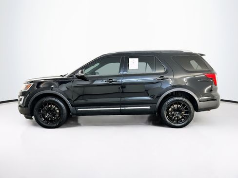 Used 2016 Ford Explorer XLT w/ Equipment Group 202A AWD/4WD image 4