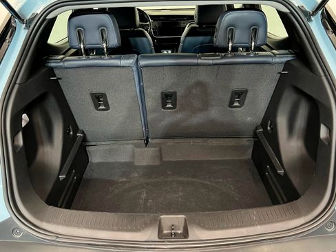 Used 2022 Chevrolet Bolt EUV Premier image 23