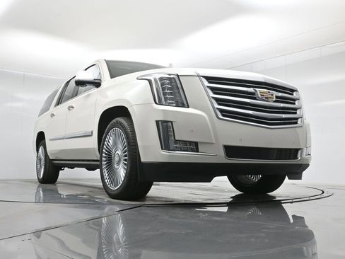 Used 2015 Cadillac Escalade ESV Platinum image 47