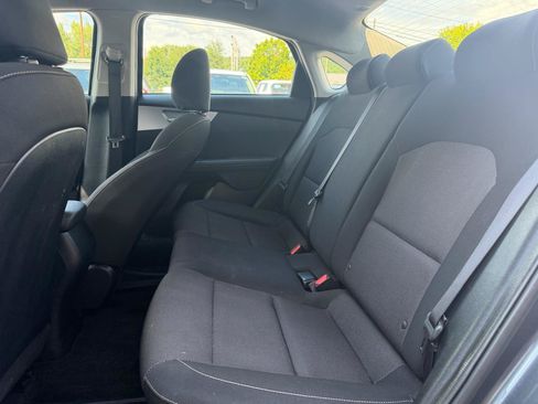 Used 2024 Kia Forte LXS FWD image 18