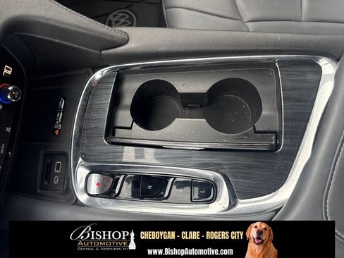 Used 2023 Buick Enclave Essence w/ LPO, Floor Liner Package AWD/4WD image 24