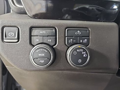 Certified 2024 Chevrolet Silverado 1500 LT AWD/4WD image 30