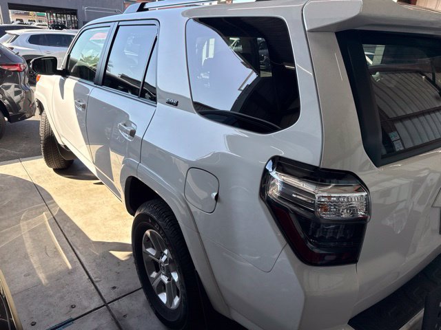 Used 2024 Toyota 4Runner SR5 Premium w/ Moonroof Package AWD/4WD image 8