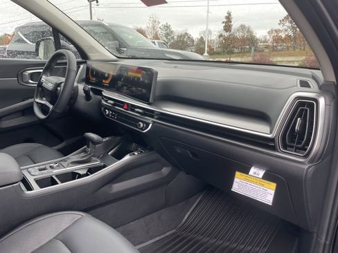 New 2026 Kia Sorento S image 32