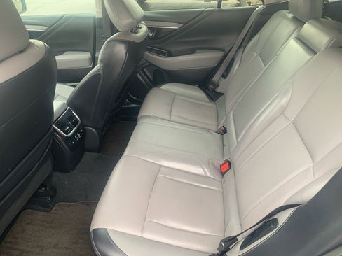 Used 2023 Subaru Outback Limited image 9