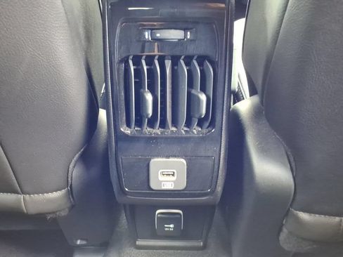 Used 2023 Jeep Compass Limited w/ Elite Group AWD/4WD image 14