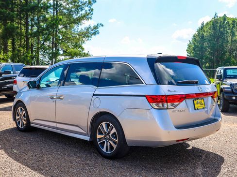 Used 2015 Honda Odyssey Touring image 4