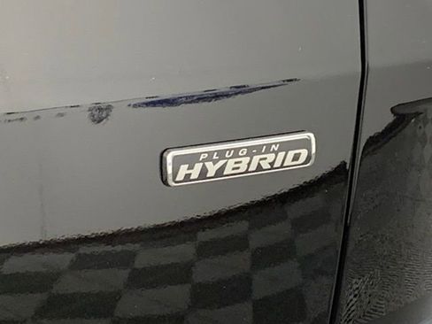 Used 2025 Ford Escape SE image 14