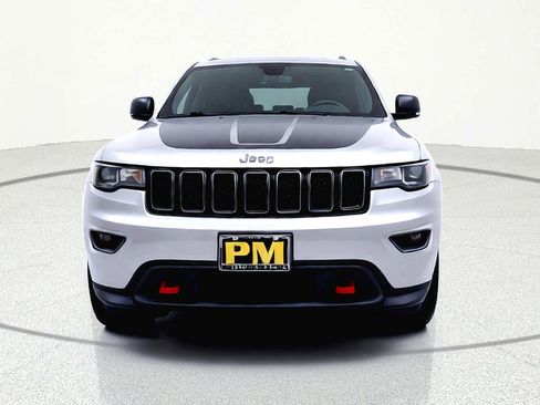 Used 2019 Jeep Grand Cherokee Trailhawk AWD/4WD image 2