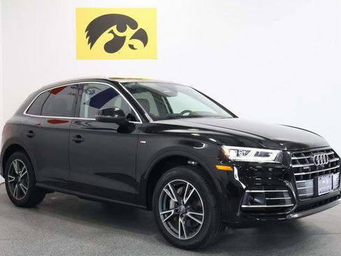 Used 2020 Audi Q5 e Prestige w/ Prestige Package image 6