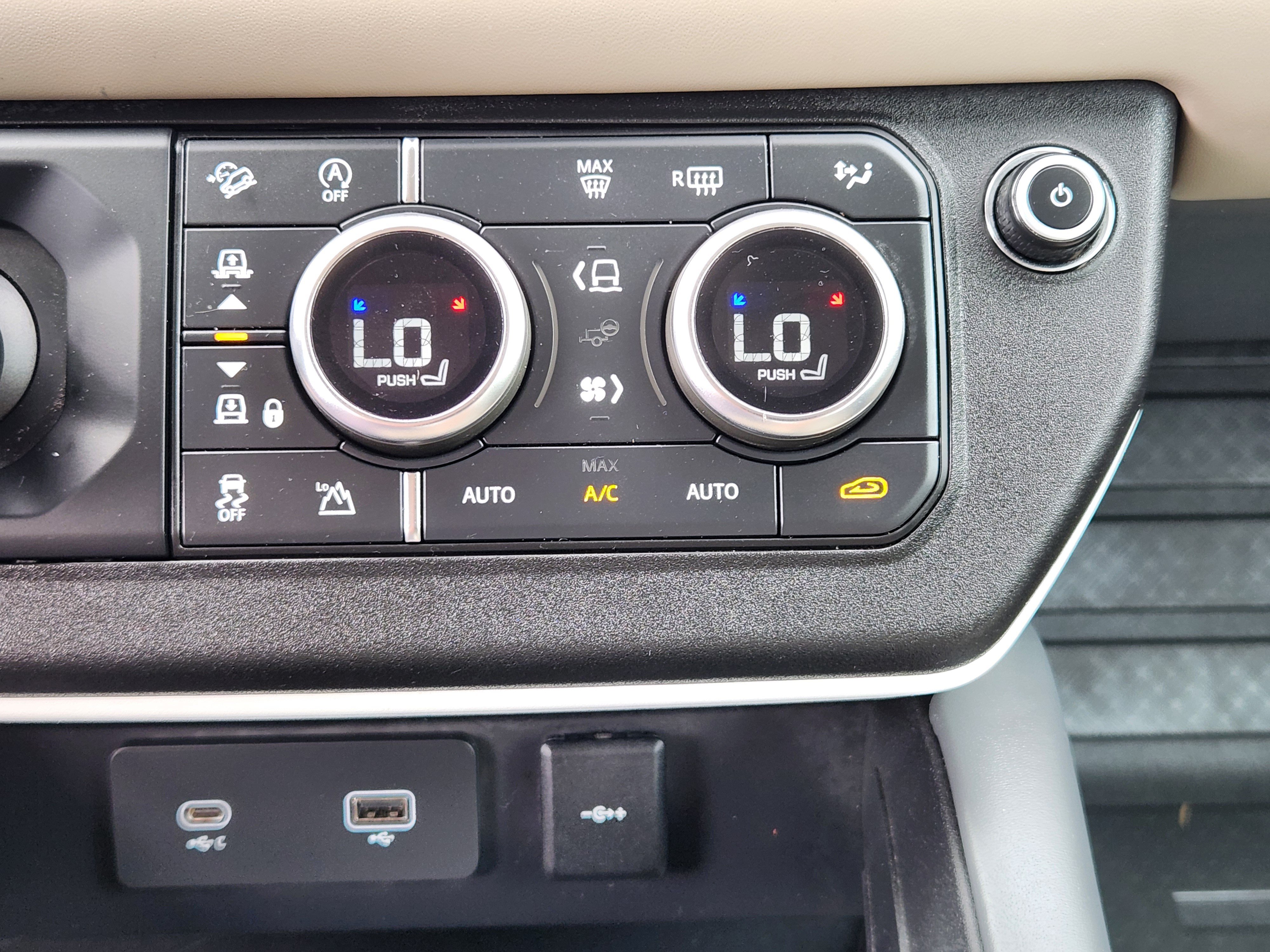 Used 2020 Land Rover Defender 110 S AWD/4WD image 19