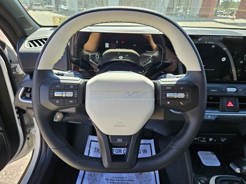 New 2026 Kia K4 GT-Line image 14