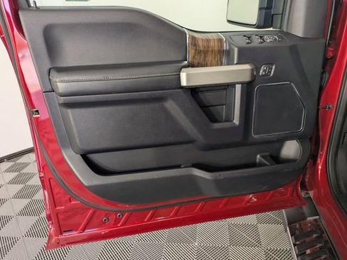 Used 2020 Ford F150 Lariat w/ Equipment Group 502A Luxury image 9