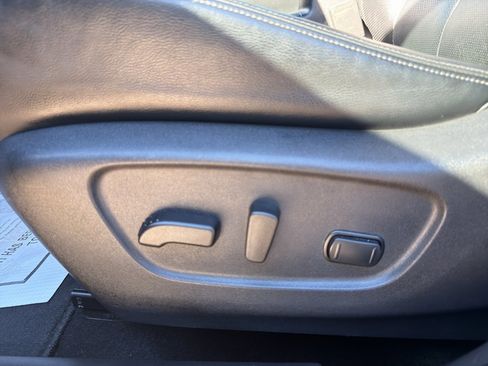 Used 2022 Nissan Rogue Sport SL image 15