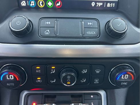 Used 2021 GMC Acadia SLE w/ Driver Convenience Package FWD image 29