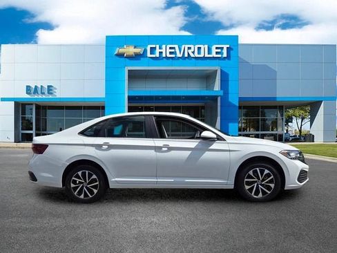 Used 2024 Volkswagen Jetta S FWD image 2
