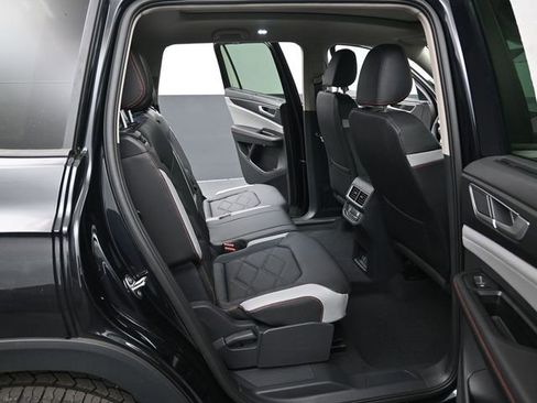 New 2026 Volkswagen Atlas Peak Edition image 13