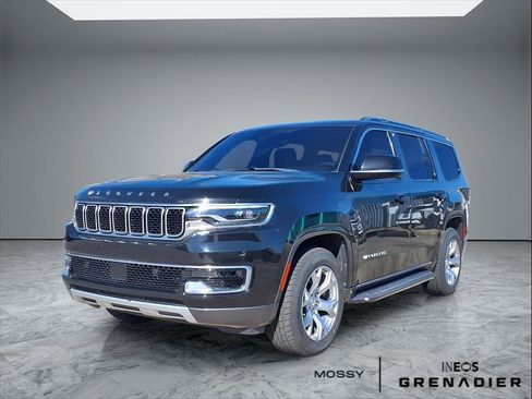 Used 2022 Jeep Wagoneer Series II w/ Rear Seat Video Group 1 image 4