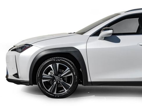 Used 2021 Lexus UX 250h w/ Premium Package image 11