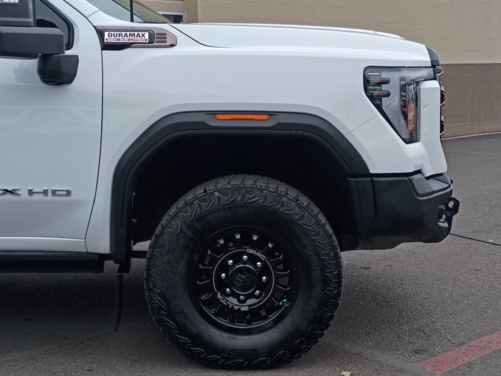 Used 2025 GMC Sierra 2500 AT4X w/ AT4X AEV Edition AWD/4WD image 2