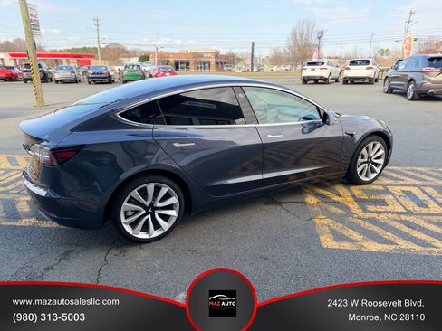 Used 2018 Tesla Model 3 Long Range image 4