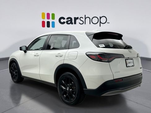 Used 2024 Honda HR-V Sport image 3