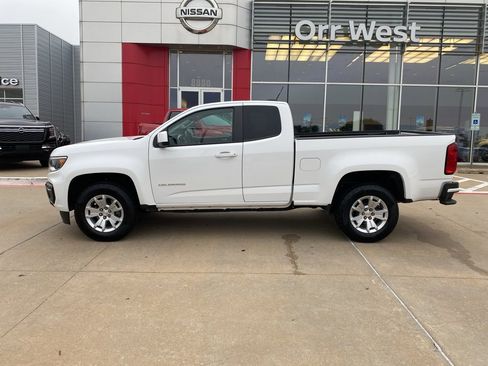 Used 2022 Chevrolet Colorado LT w/ Fleet Safety Package image 2