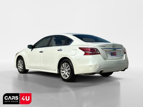 Used 2013 Nissan Altima 2.5 S FWD image 5