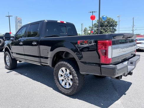 Used 2017 Ford F250 Platinum w/ Platinum Ultimate Package AWD/4WD image 7